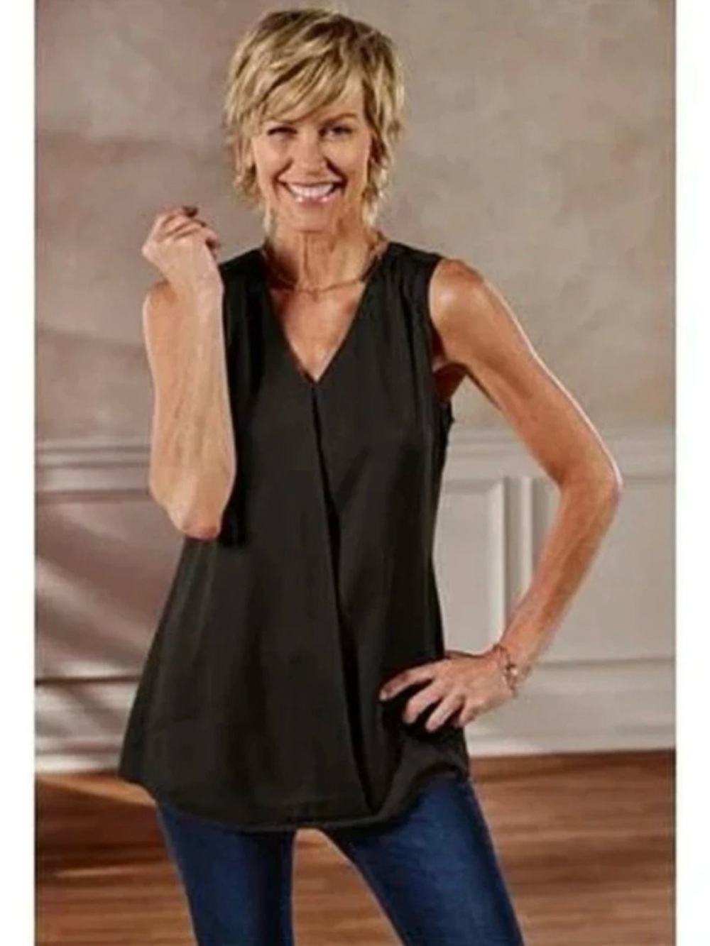 Soft Surroundings Hideaway
Sleeveless Tank Top Black Size Petite
M New